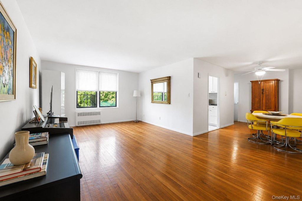 488 Ocean Parkway 3B, Brooklyn, NY 11218