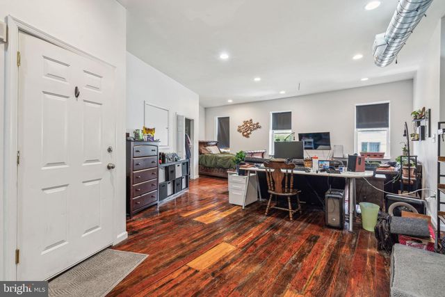 2557 AMBER ST, Philadelphia, PA 19125