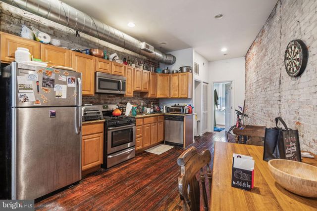 2557 AMBER ST, Philadelphia, PA 19125