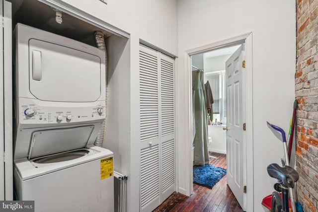 2557 AMBER ST, Philadelphia, PA 19125