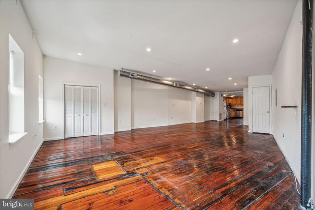 2557 AMBER ST, Philadelphia, PA 19125