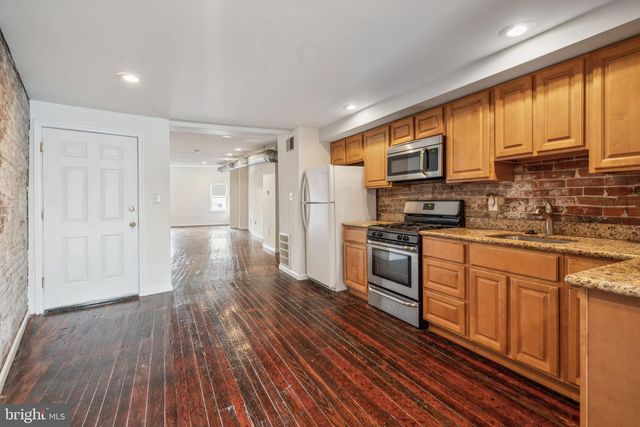 2557 AMBER ST, Philadelphia, PA 19125