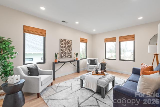 1933 St Paul Street, Charlotte, NC 28216