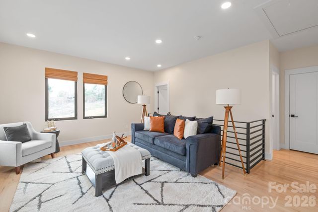 1933 St Paul Street, Charlotte, NC 28216