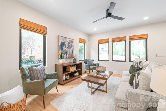 1933 St Paul Street, Charlotte, NC 28216