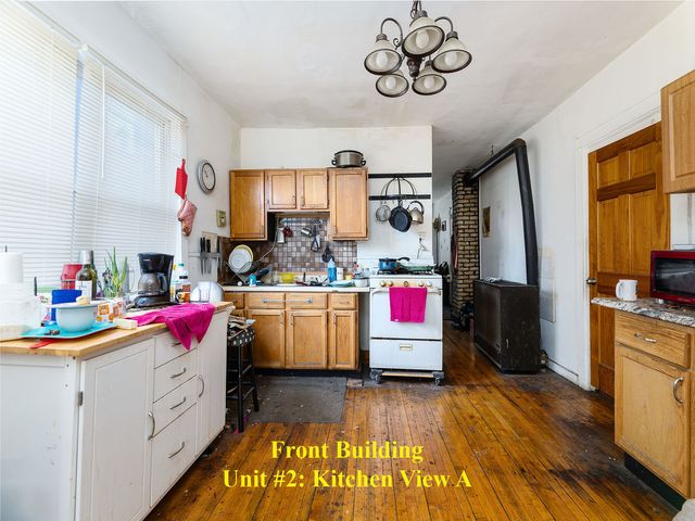 2621 N Marshfield Avenue, Chicago, IL 60614