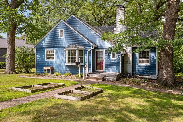2301 15th Avenue, Moline, IL 61265