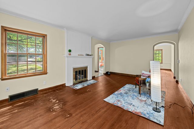 2301 15th Avenue, Moline, IL 61265