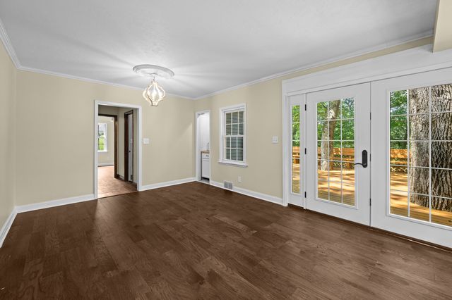 2301 15th Avenue, Moline, IL 61265