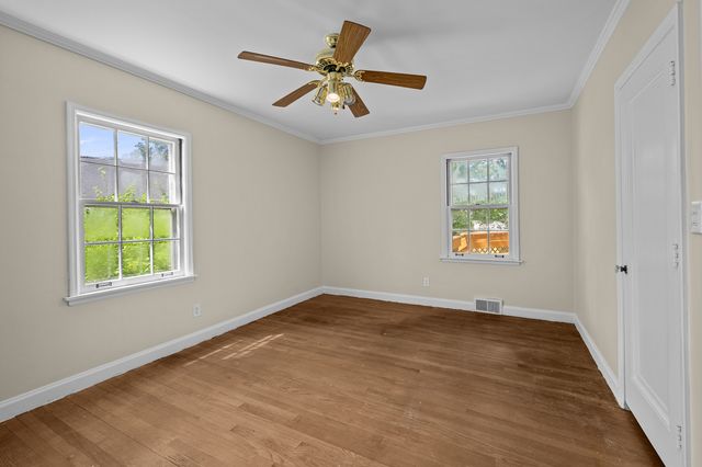 2301 15th Avenue, Moline, IL 61265