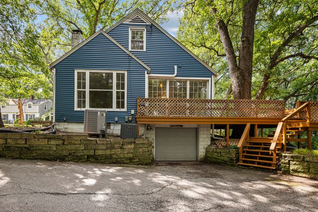 2301 15th Avenue, Moline, IL 61265