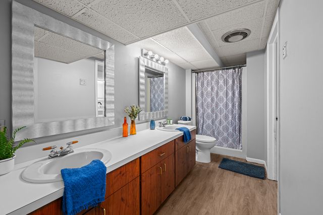 2301 15th Avenue, Moline, IL 61265