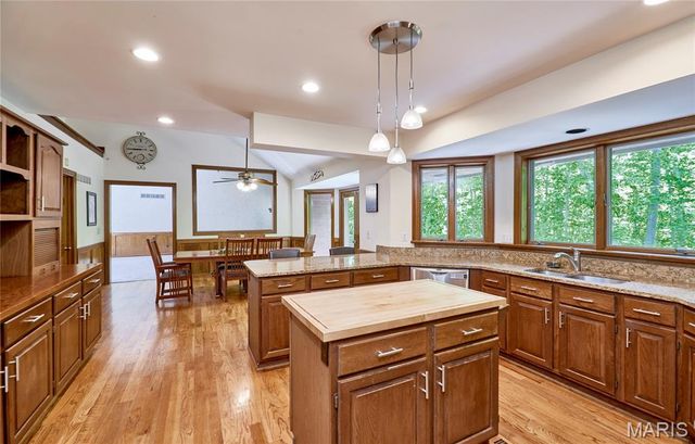 218 Brook Lane, O'fallon, MO 63368