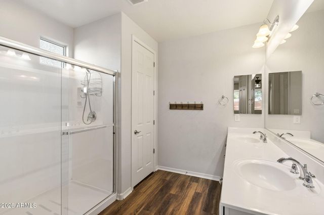 10066 W CASHMAN Drive, Peoria, AZ 85383