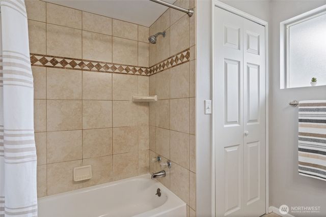 1914 122nd Place SE, Everett, WA 98208