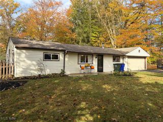12845 Vincent Drive, Mantua, OH 44255