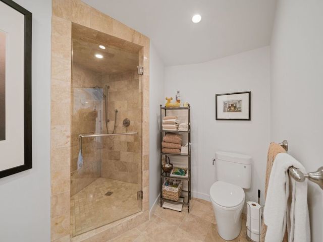 25421 N Saint Marys Road, Libertyville, IL 60048
