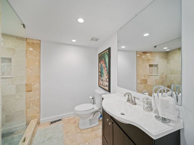 25421 N Saint Marys Road, Libertyville, IL 60048