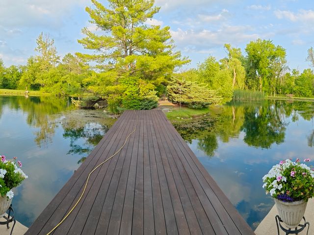 25421 N Saint Marys Road, Libertyville, IL 60048