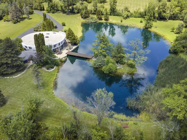 25421 N Saint Marys Road, Libertyville, IL 60048