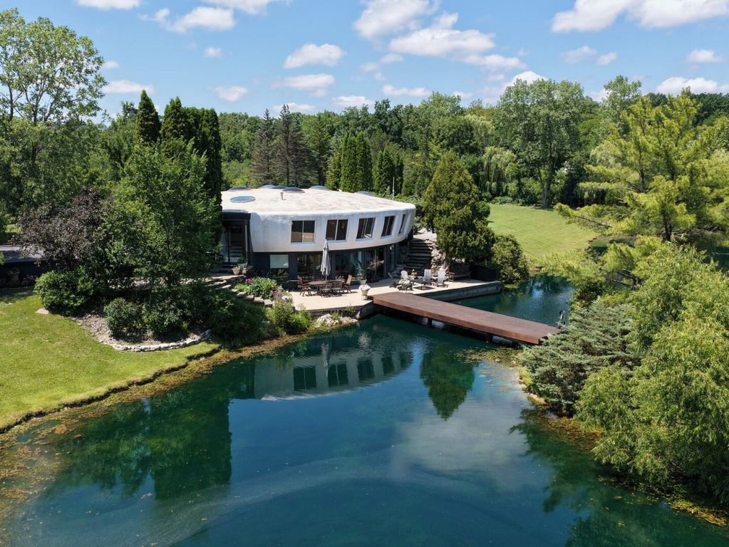 25421 N Saint Marys Road, Libertyville, IL 60048