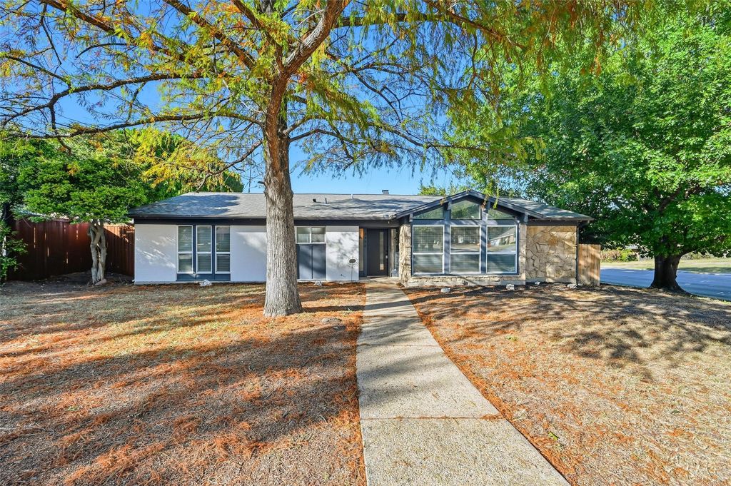 6400 Winn Street, Fort Worth, TX 76133
