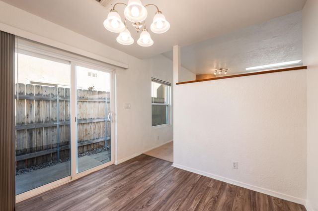 5521 Overlook Drive NE, Albuquerque, NM 87111