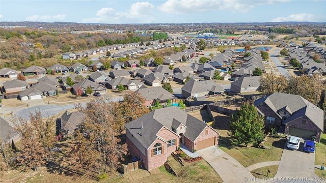 1515 Emily Circle, Sapulpa, OK 74066