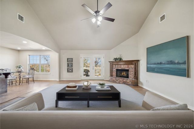 1515 Emily Circle, Sapulpa, OK 74066