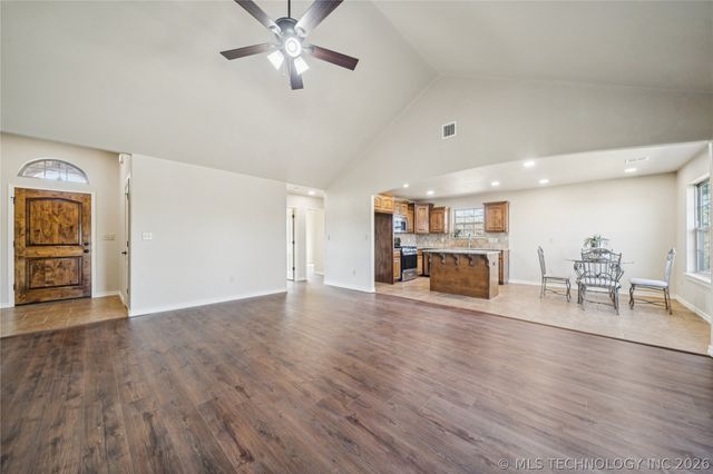 1515 Emily Circle, Sapulpa, OK 74066