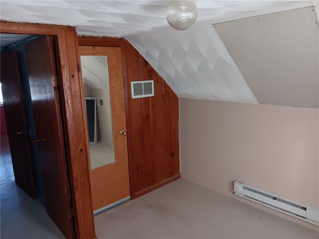 5 Barre Court, Warwick, RI 02886