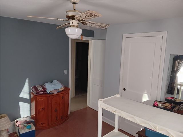 5 Barre Court, Warwick, RI 02886