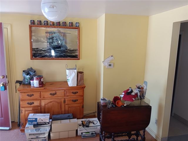 5 Barre Court, Warwick, RI 02886