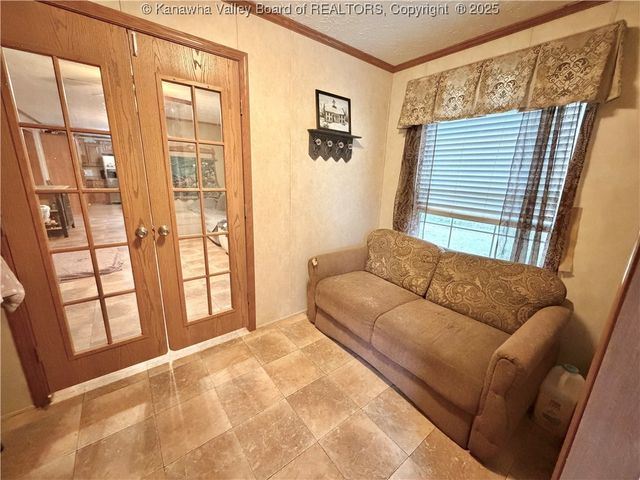 6153 Wood School Road, Gallipolis Ferry, WV 25515