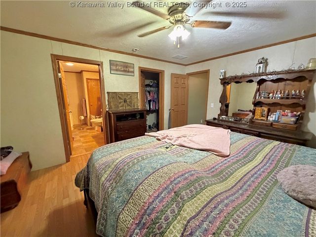 6153 Wood School Road, Gallipolis Ferry, WV 25515