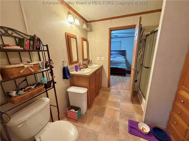 6153 Wood School Road, Gallipolis Ferry, WV 25515