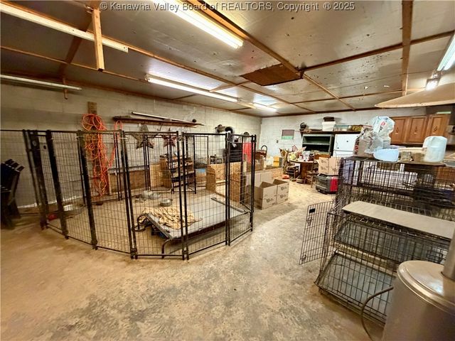 6153 Wood School Road, Gallipolis Ferry, WV 25515