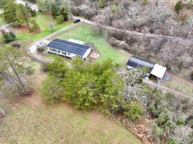 6153 Wood School Road, Gallipolis Ferry, WV 25515