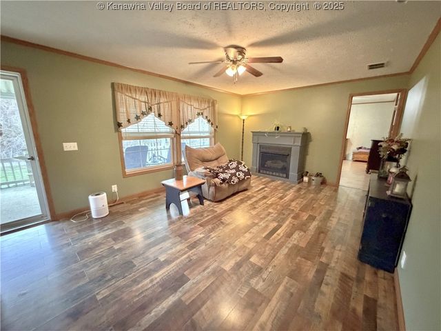 6153 Wood School Road, Gallipolis Ferry, WV 25515