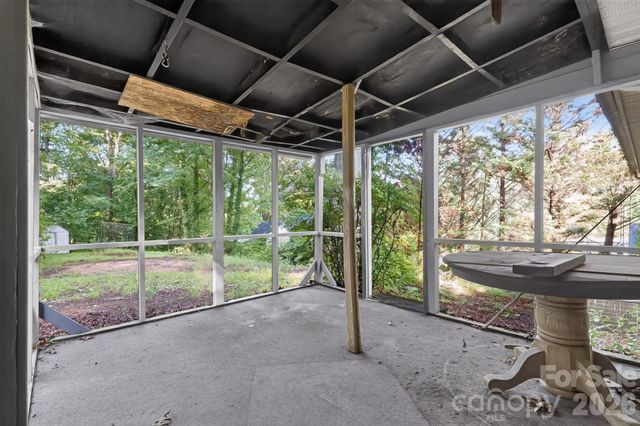 607 Texas Trail, Dallas, NC 28034