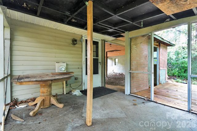 607 Texas Trail, Dallas, NC 28034
