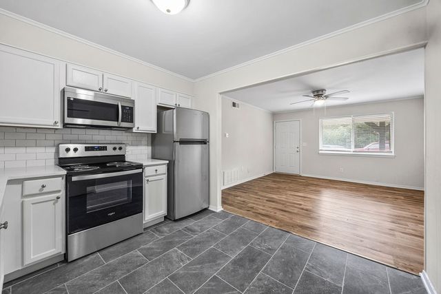 2016 N Gregg Avenue, Fayetteville, AR 72703