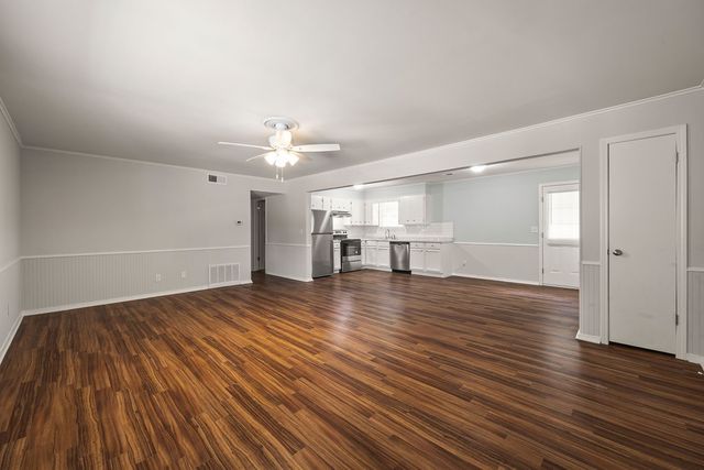 2016 N Gregg Avenue, Fayetteville, AR 72703