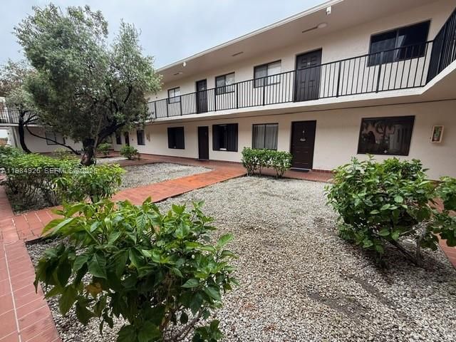 6278 W 22nd Court 5, Hialeah, FL 33016