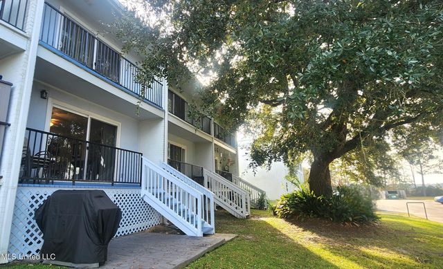 3230 Cumberland Road, 72, Ocean Springs, MS 39564