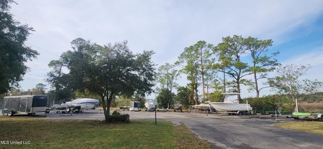 3230 Cumberland Road, 72, Ocean Springs, MS 39564