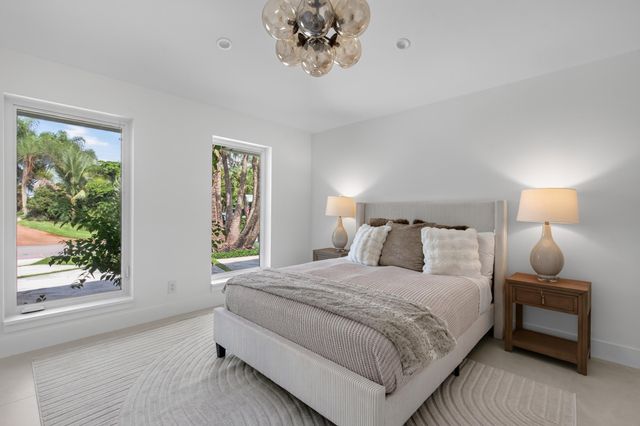 229 GOLFVIEW Drive, Tequesta, FL 33469