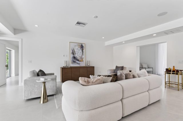 229 GOLFVIEW Drive, Tequesta, FL 33469