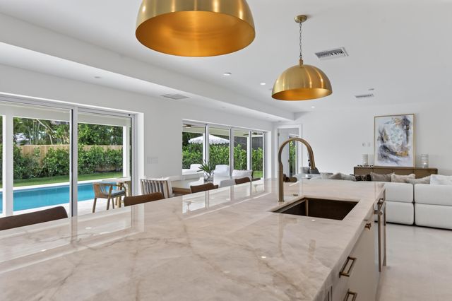 229 GOLFVIEW Drive, Tequesta, FL 33469