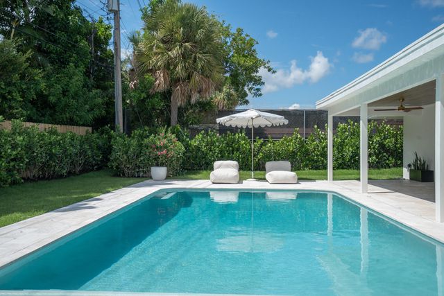 229 GOLFVIEW Drive, Tequesta, FL 33469